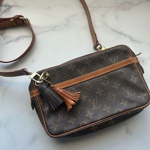 COPY - Louis Vuitton Crossbody (NOT ORIGINAL STRAP)